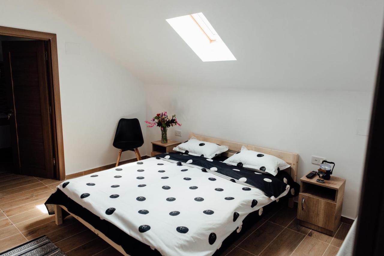 Autentic Adorabil Apartment Albestii Paminteni Exteriér fotografie