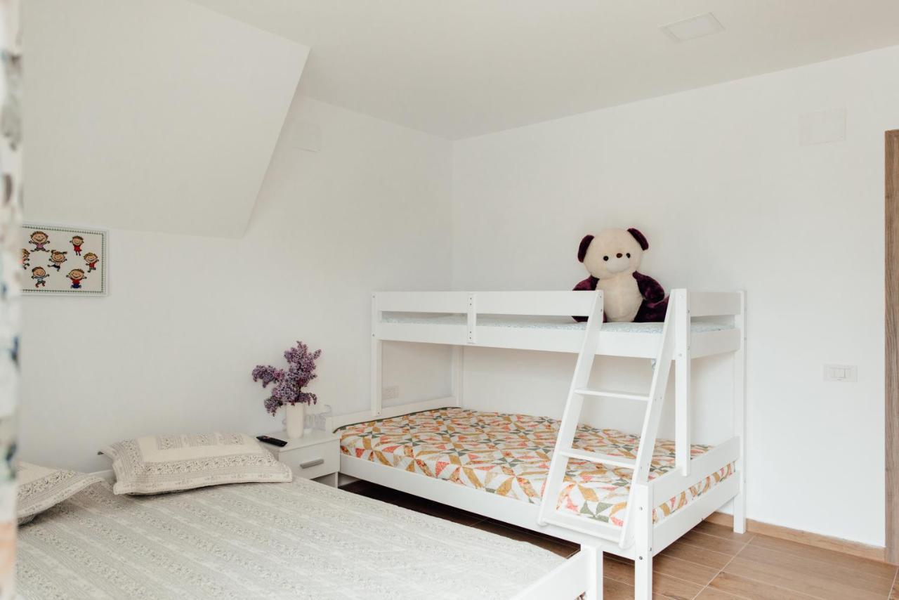 Autentic Adorabil Apartment Albestii Paminteni Exteriér fotografie
