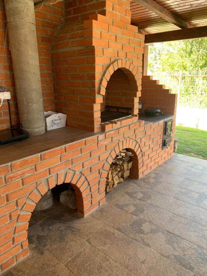 Autentic Adorabil Apartment Albestii Paminteni Exteriér fotografie